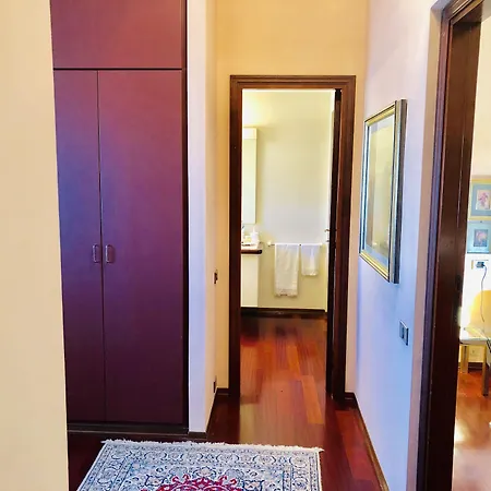 Alojamento de Acomodação e Pequeno-almoço Opera Deluxe 4*