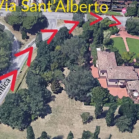 Opera Deluxe Bed & Breakfast 4*