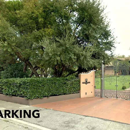 Bed and breakfast Opera Deluxe