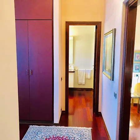 Frühstückspension Opera Deluxe 4*
