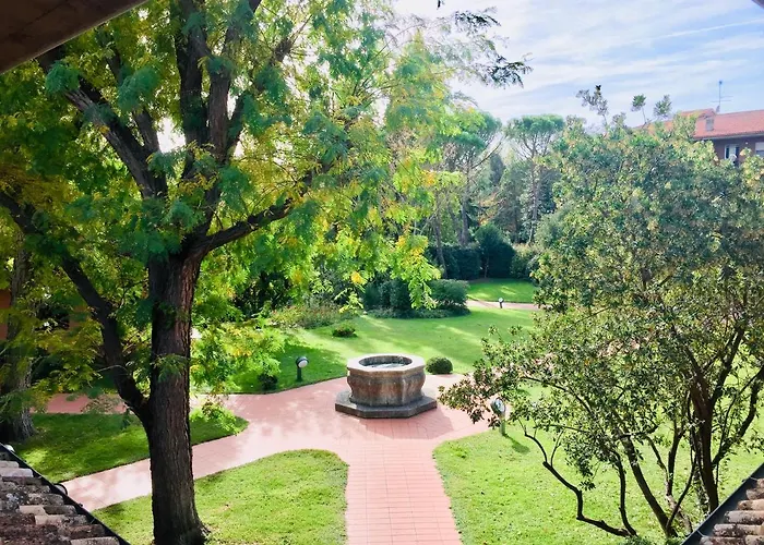 Bed & Breakfast Opera Deluxe