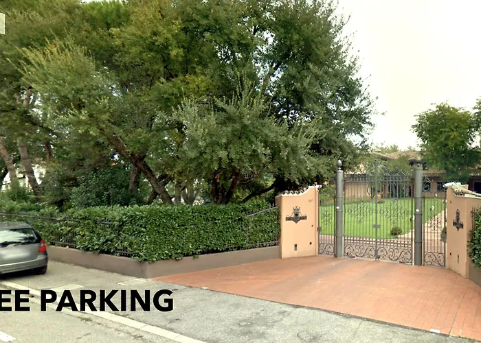 Bed & Breakfast Opera Deluxe